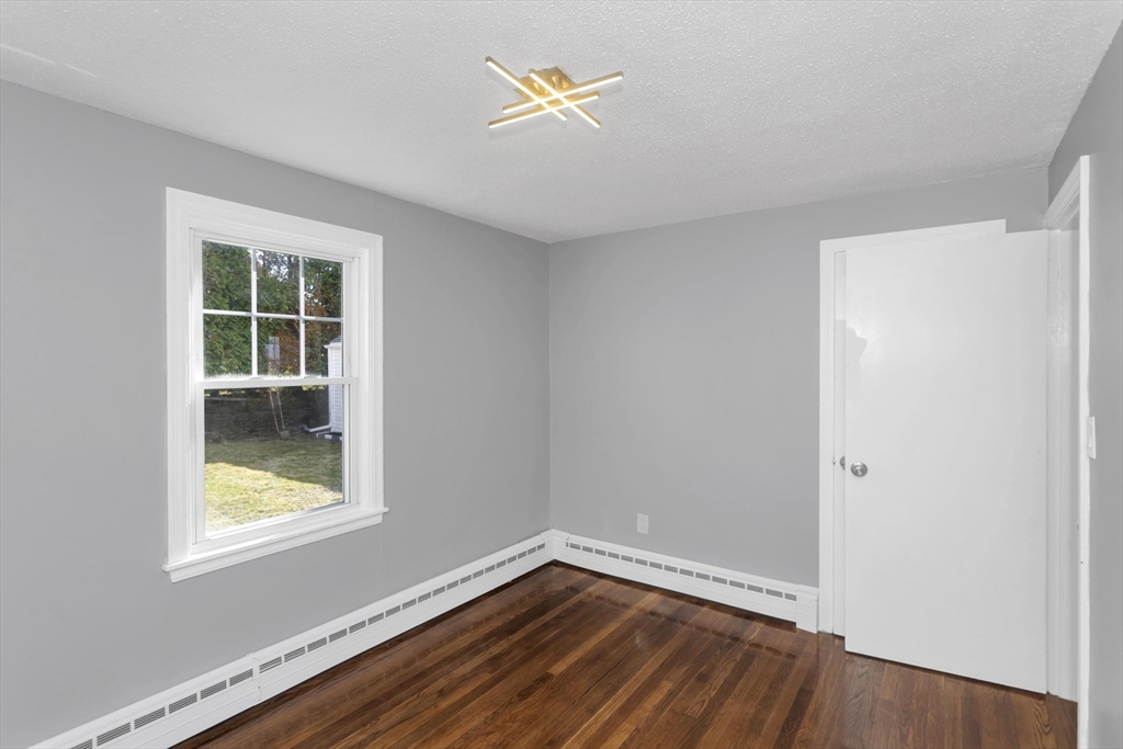 49 Bennett Street Chicopee, MA 01013 - Photo 26 of 41