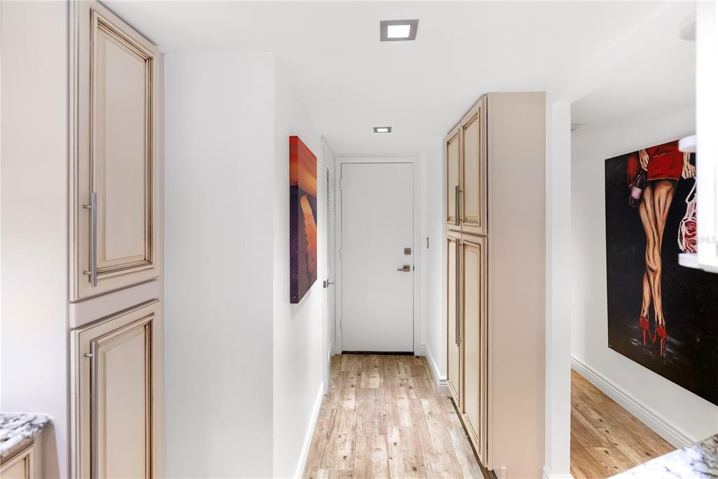 1750 Benjamin Franklin Drive, Unit 6G Sarasota, FL 34236 - Photo 36 of 82