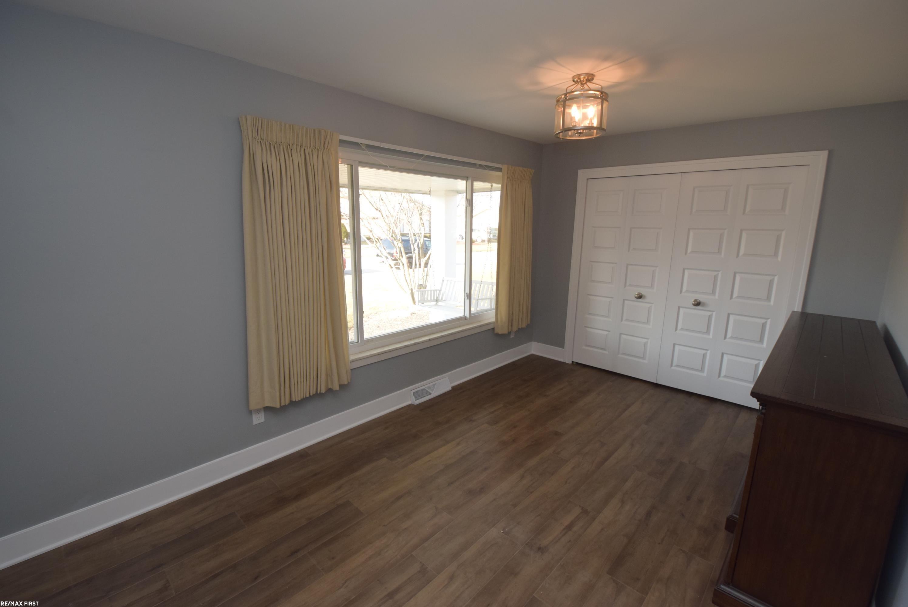 7327 Riverside Drive Algonac, MI 48001 - Photo 21 of 48 50168635-c902f277-d61d-465e-a039-4060cc5d8119.JPG