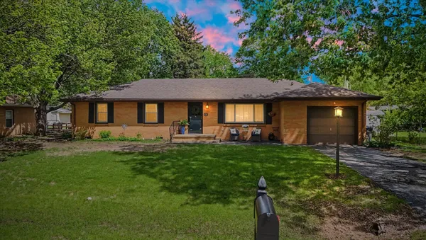 $255,000 | 1810 Bellamy Drive, Champaign, IL 61821