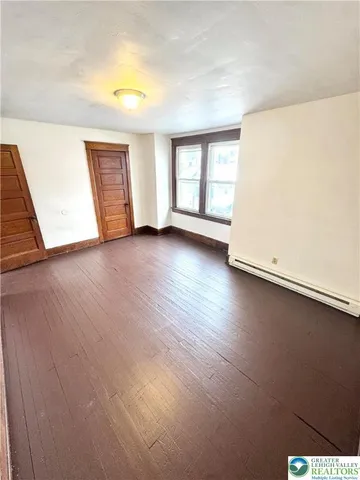 $1,900 | 819 East 5th Street, Unit 2, Bethlehem, PA 18015