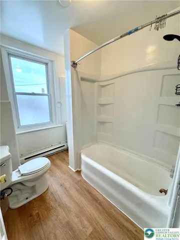 $1,900 | 819 East 5th Street, Unit 2, Bethlehem, PA 18015