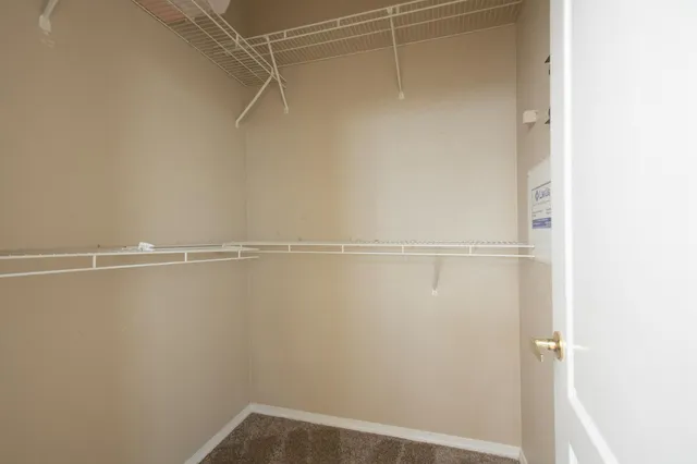 $409,900 | 685 West Edinburgh Lane, Clovis, CA 93619