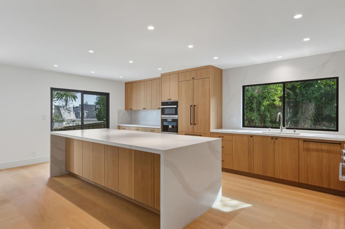 340 Arden Road Hillsborough, CA 94010 - Photo 12 of 31