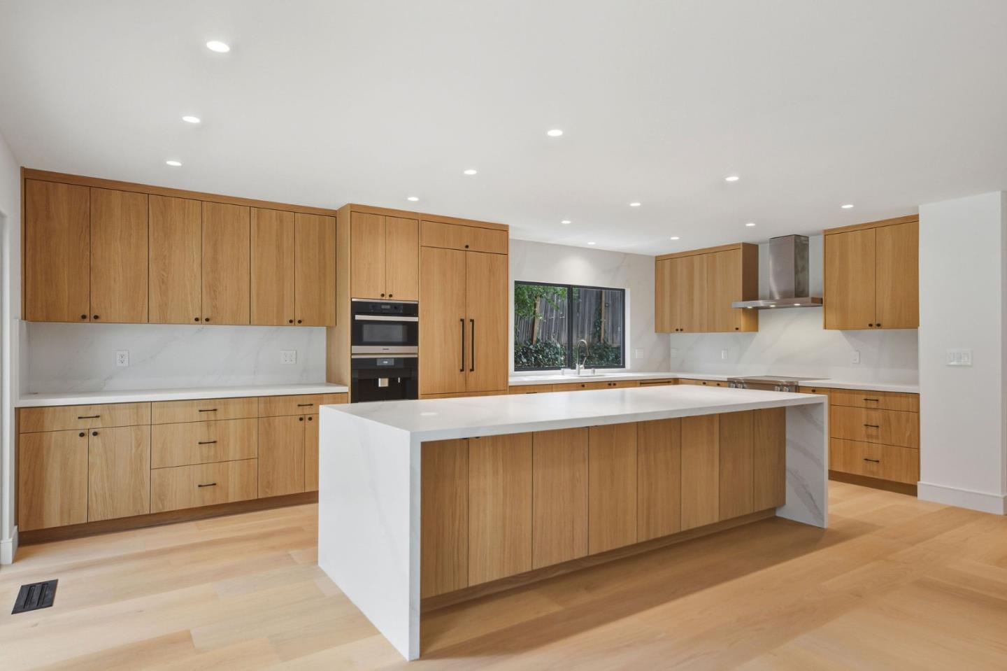 340 Arden Road Hillsborough, CA 94010 - Photo 16 of 31