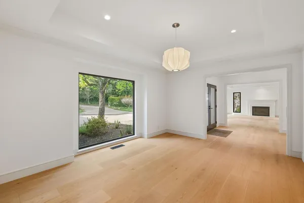 $6,000,000 | 340 Arden Road, Hillsborough, CA 94010