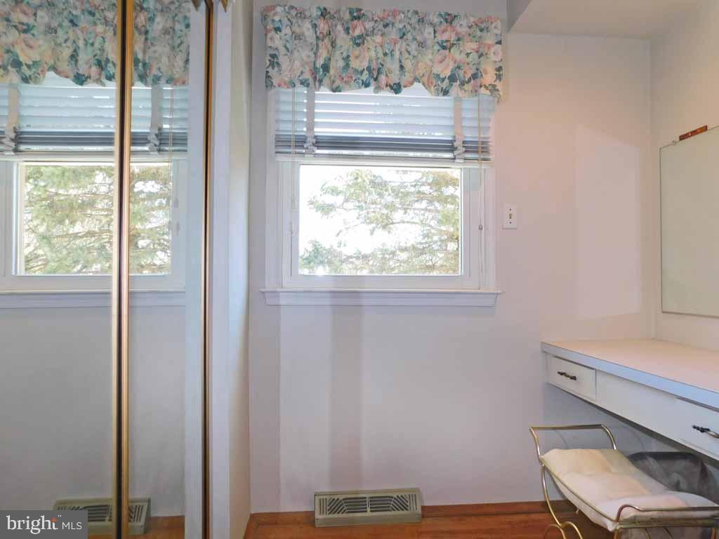 3183 Lower Mountain Road Furlong, PA 18925 - Photo 22 of 54 Main Bedroom Dressing Area