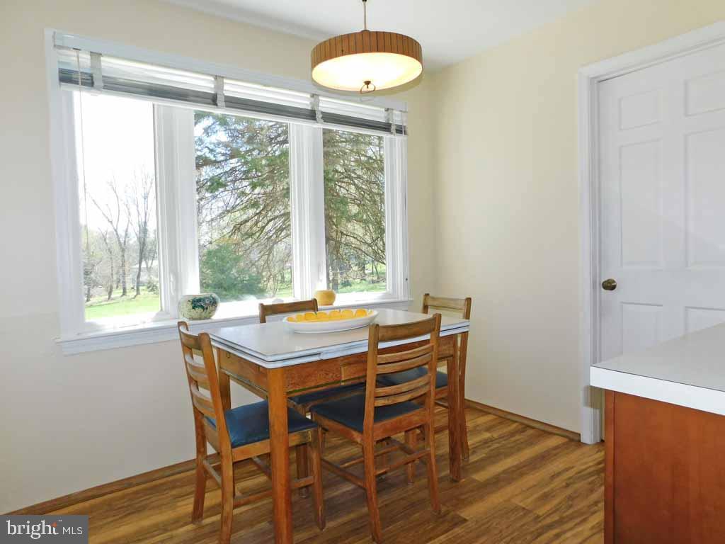3183 Lower Mountain Road Furlong, PA 18925 - Photo 40 of 54 In-Law Suite Eating Area