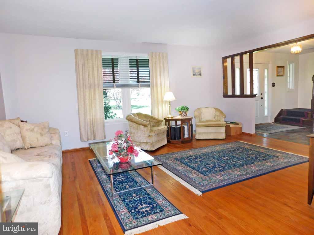 3183 Lower Mountain Road Furlong, PA 18925 - Photo 8 of 54 Living Room