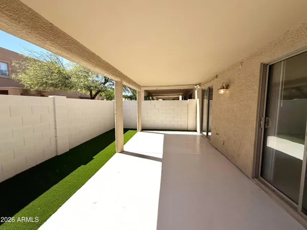 $2,395 | 15677 North 29th Street, Phoenix, AZ 85032