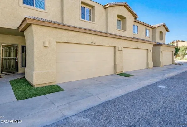 $2,575 | 15677 North 29th Street, Phoenix, AZ 85032