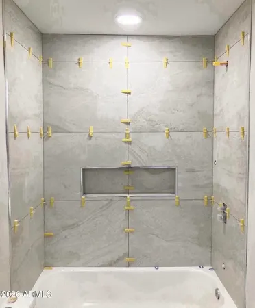 $2,575 | 15677 North 29th Street, Phoenix, AZ 85032