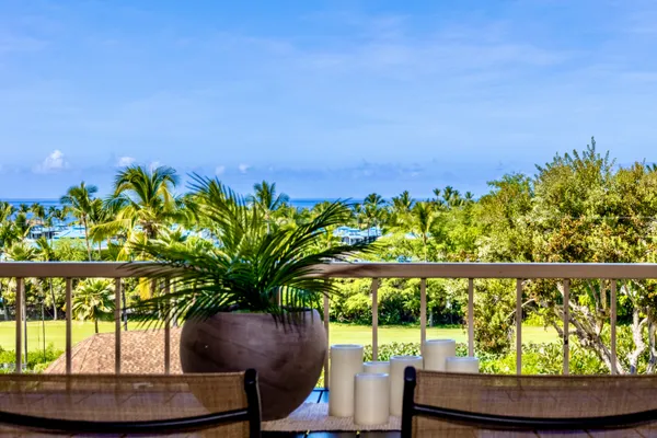 $949,000 | 78-7070 Alii Drive, Unit C301, Kailua-Kona, HI 96740