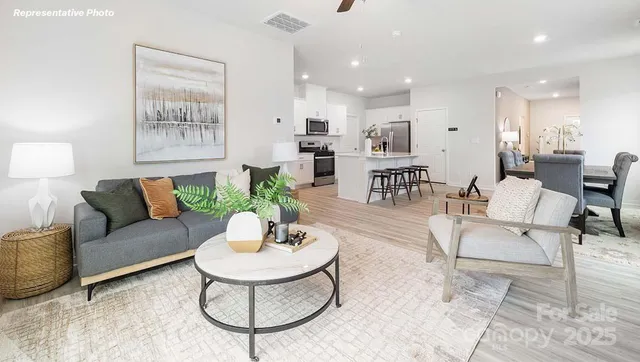 $435,000 | 12039 Zazu Way, Charlotte, NC 28215