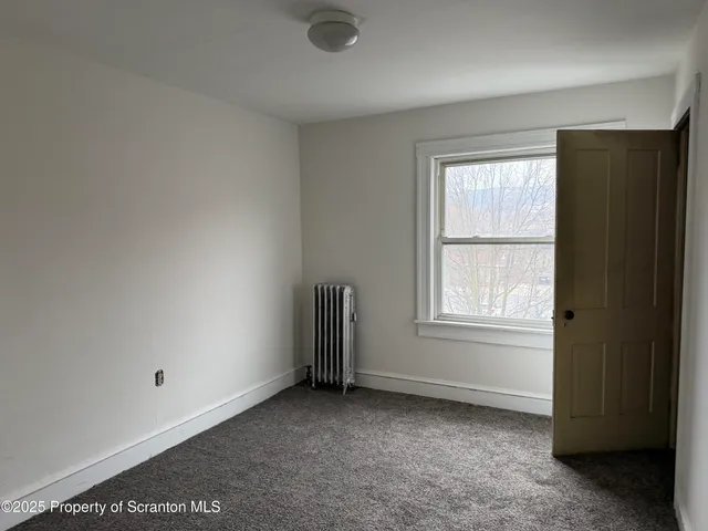 $1,800 | 1018 Madison Avenue, Scranton, PA 18510