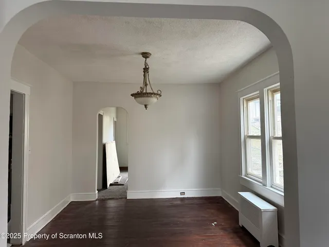 $1,800 | 1018 Madison Avenue, Scranton, PA 18510