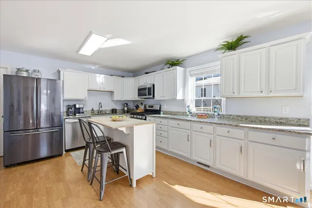 $390,000 | 76 Alice St Extension, Norwich, CT 06360