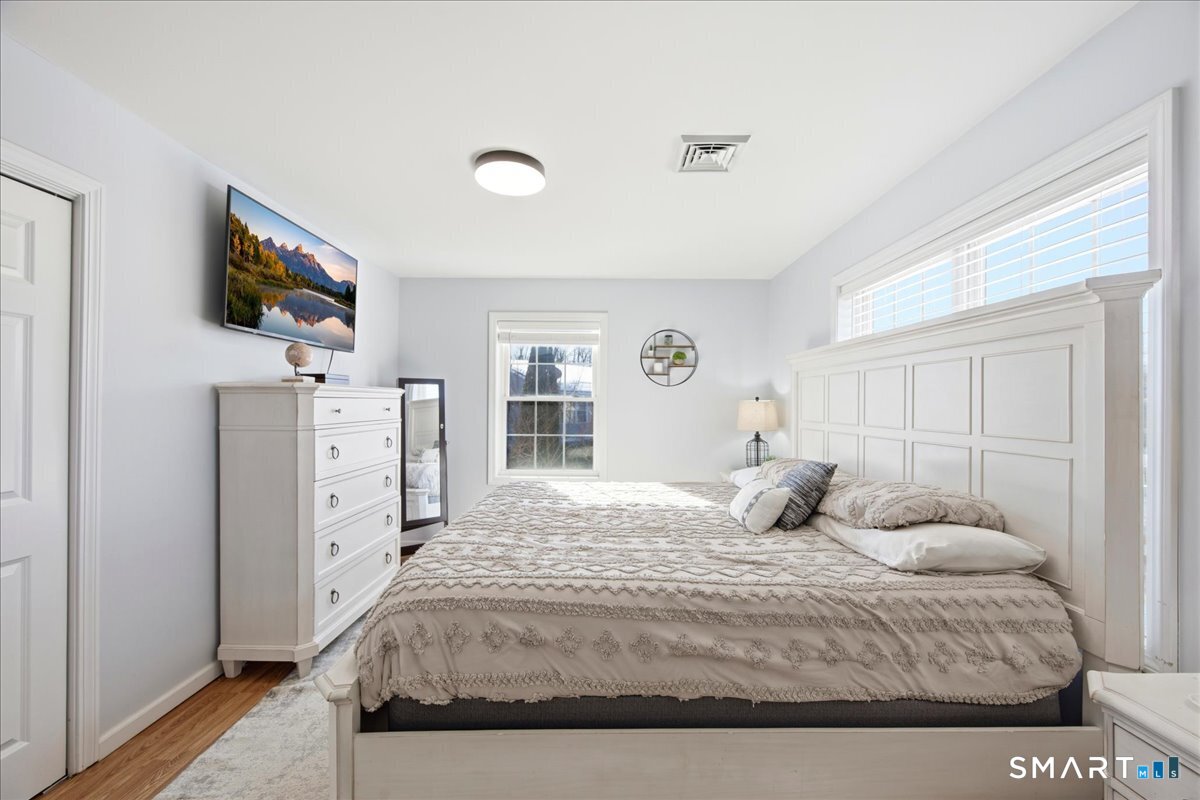 76 Alice St Extension Norwich, CT 06360 - Photo 21 of 37