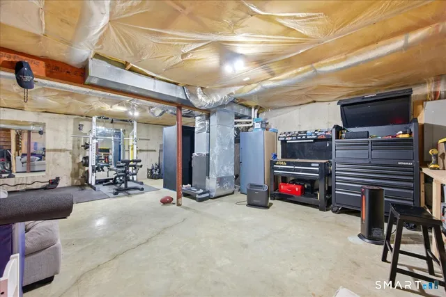 $390,000 | 76 Alice St Extension, Norwich, CT 06360