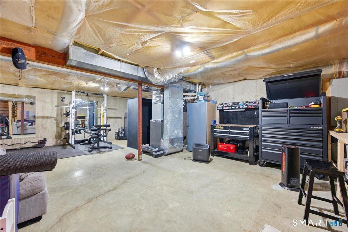 76 Alice St Extension Norwich, CT 06360 - Photo 29 of 37