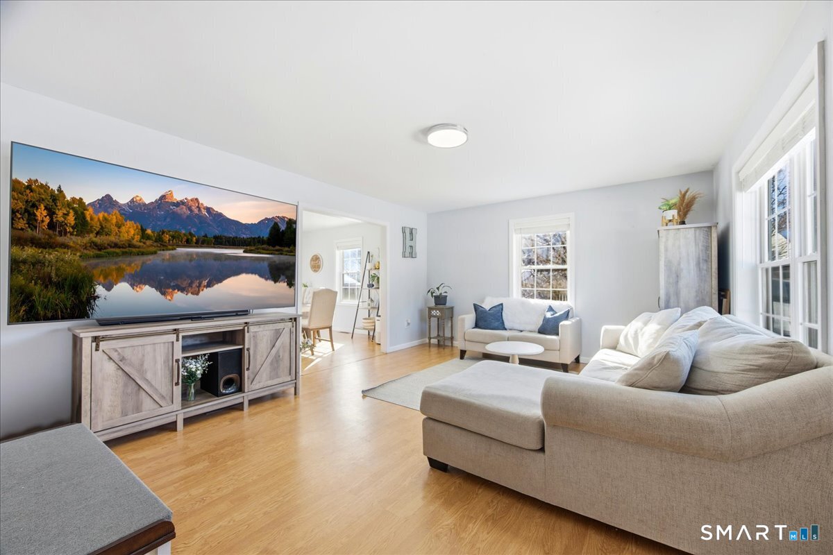 76 Alice St Extension Norwich, CT 06360 - Photo 4 of 37