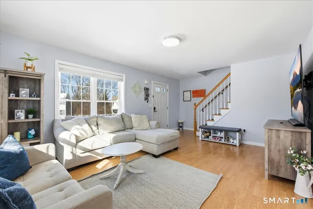 $390,000 | 76 Alice St Extension, Norwich, CT 06360