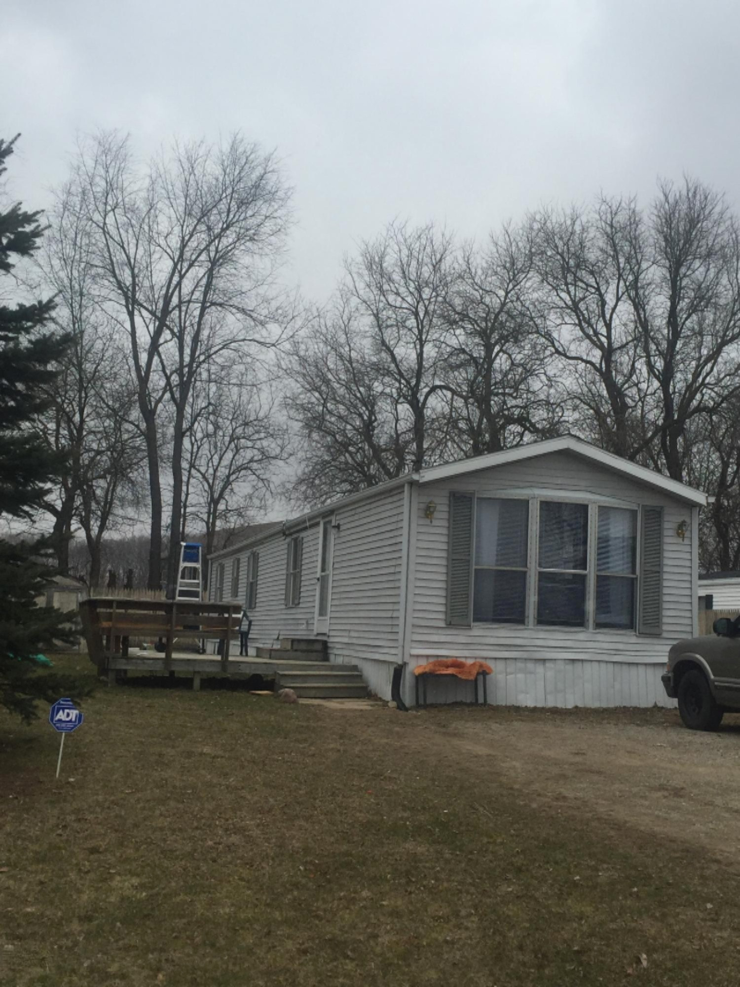 2113 Jefferson Road, Unit 2117 Ionia, MI 48846 - Photo 2 of 5 007