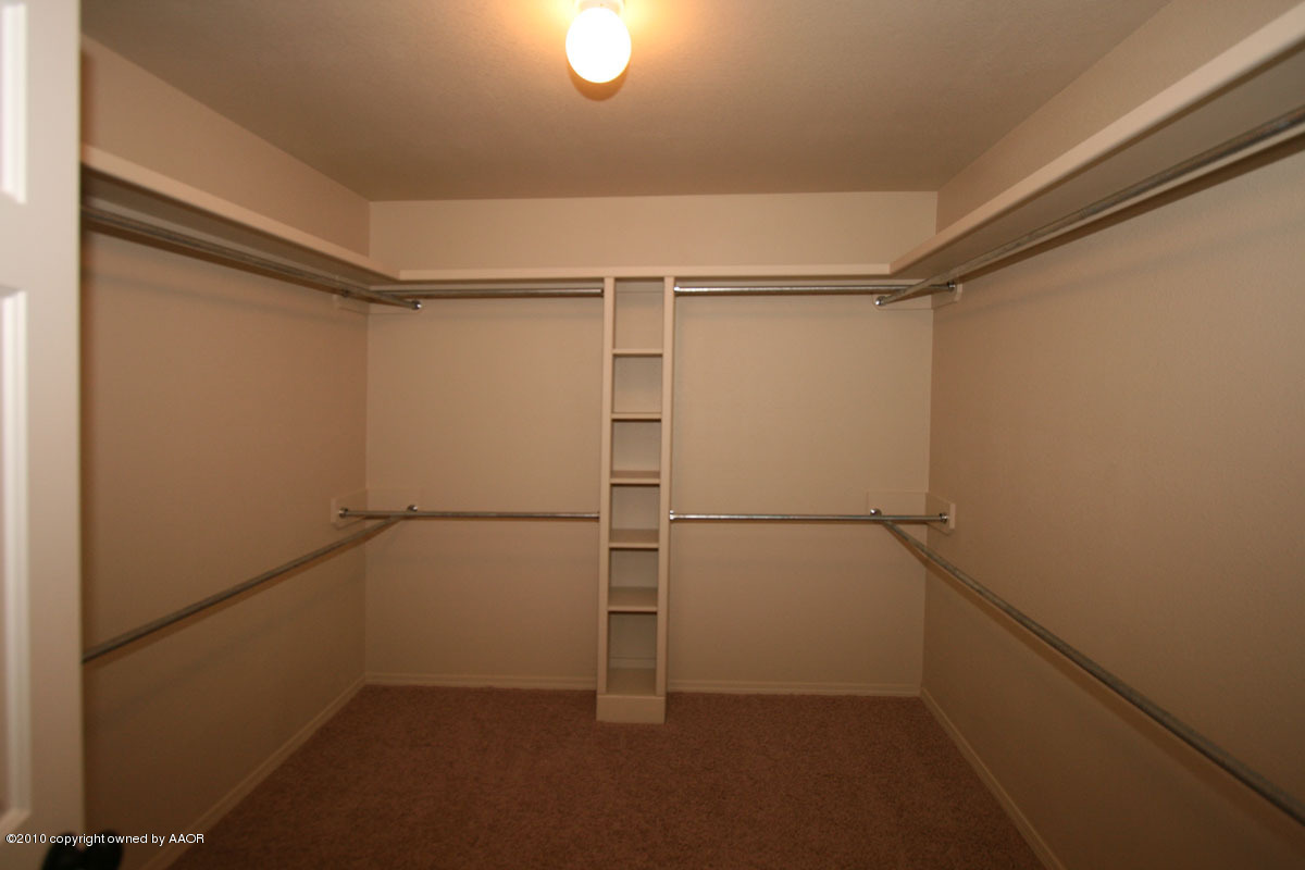 6911 Nick Street Amarillo, TX 79119 - Photo 23 of 26 master closet