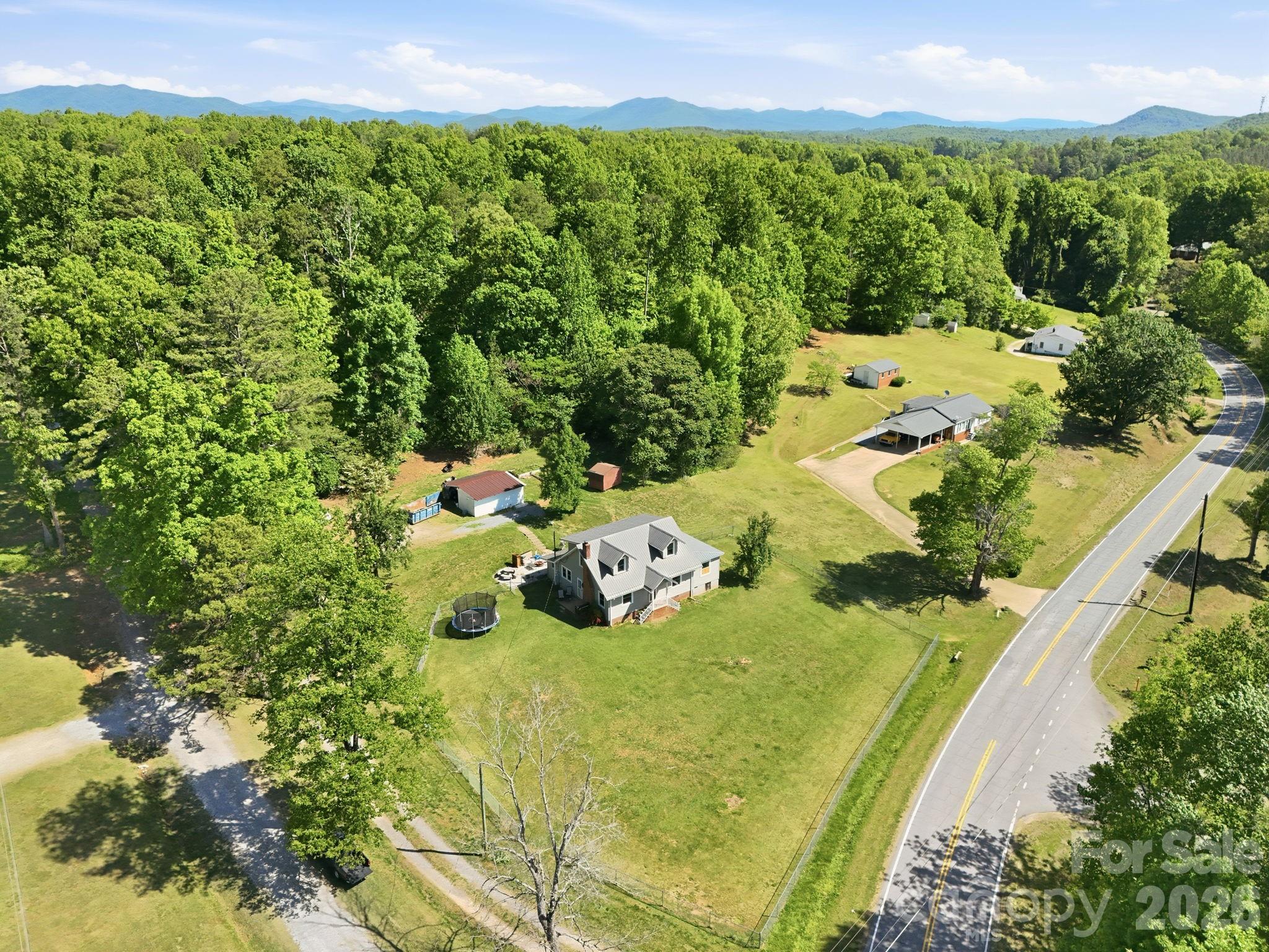 5054 Sugar Hill Road Marion, NC 28752 - Photo 6 of 42