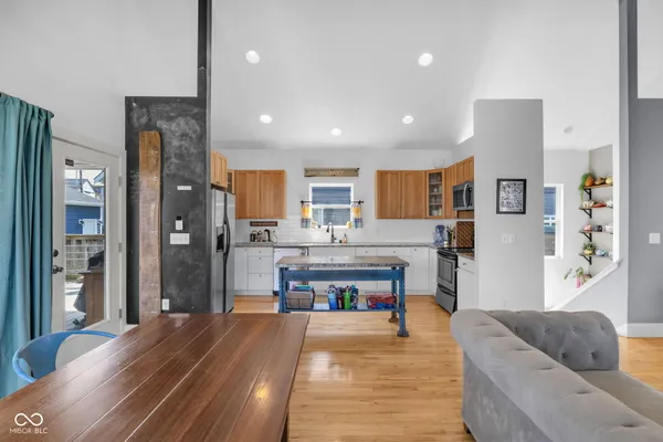 $459,000 | 1645 Carrollton Avenue, Indianapolis, IN 46202