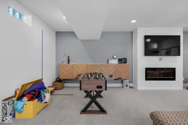 $459,000 | 1645 Carrollton Avenue, Indianapolis, IN 46202