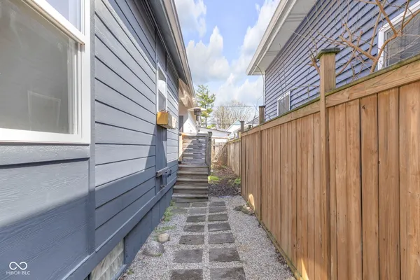 $459,000 | 1645 Carrollton Avenue, Indianapolis, IN 46202