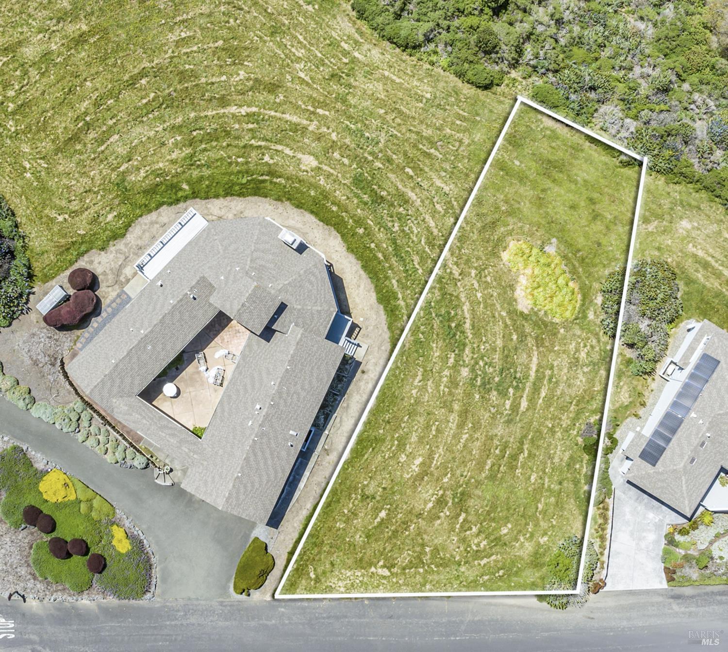 180 Starboard Court Bodega Bay, CA 94923 - Photo 2 of 33