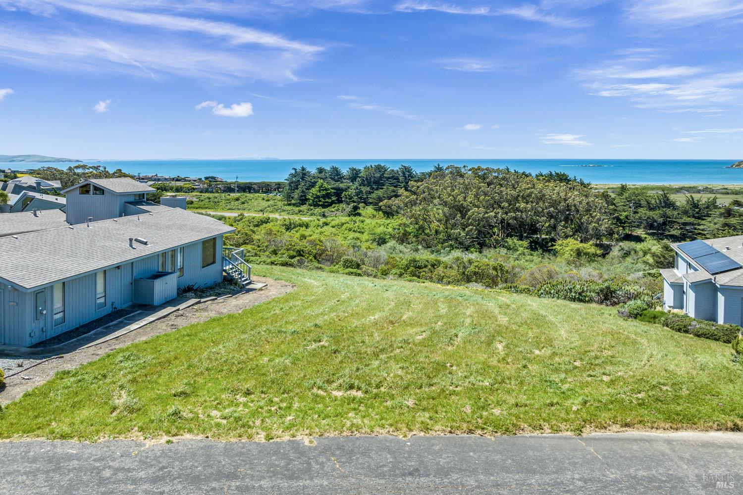 180 Starboard Court Bodega Bay, CA 94923 - Photo 4 of 33