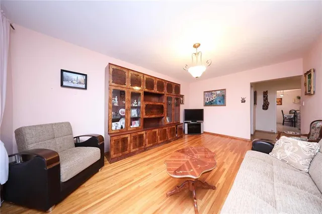 $385,000 | 702 Kathleen Place, Unit 6E | Sheepshead Bay