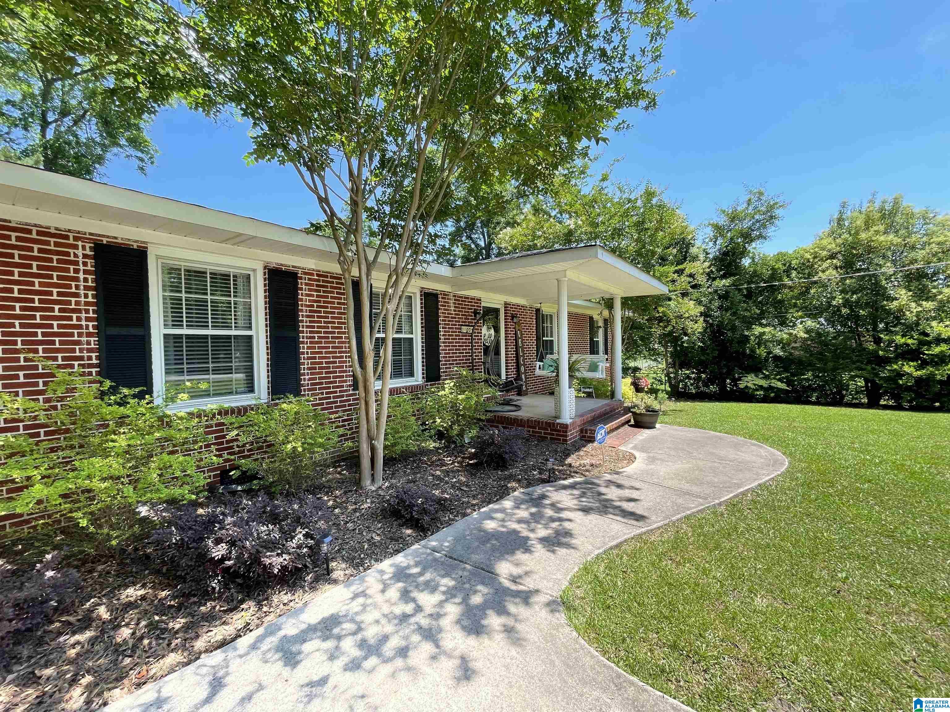 100 Lilla Avenue Clanton, AL 35045 - Photo 3 of 49
