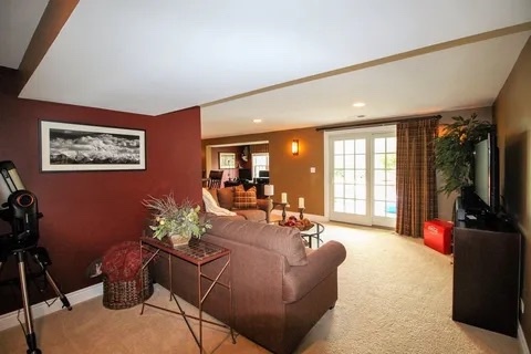 2522 Reflections Drive Crest Hill, IL 60403 - Photo 15 of 18 a living room with furniture potted plant and windows