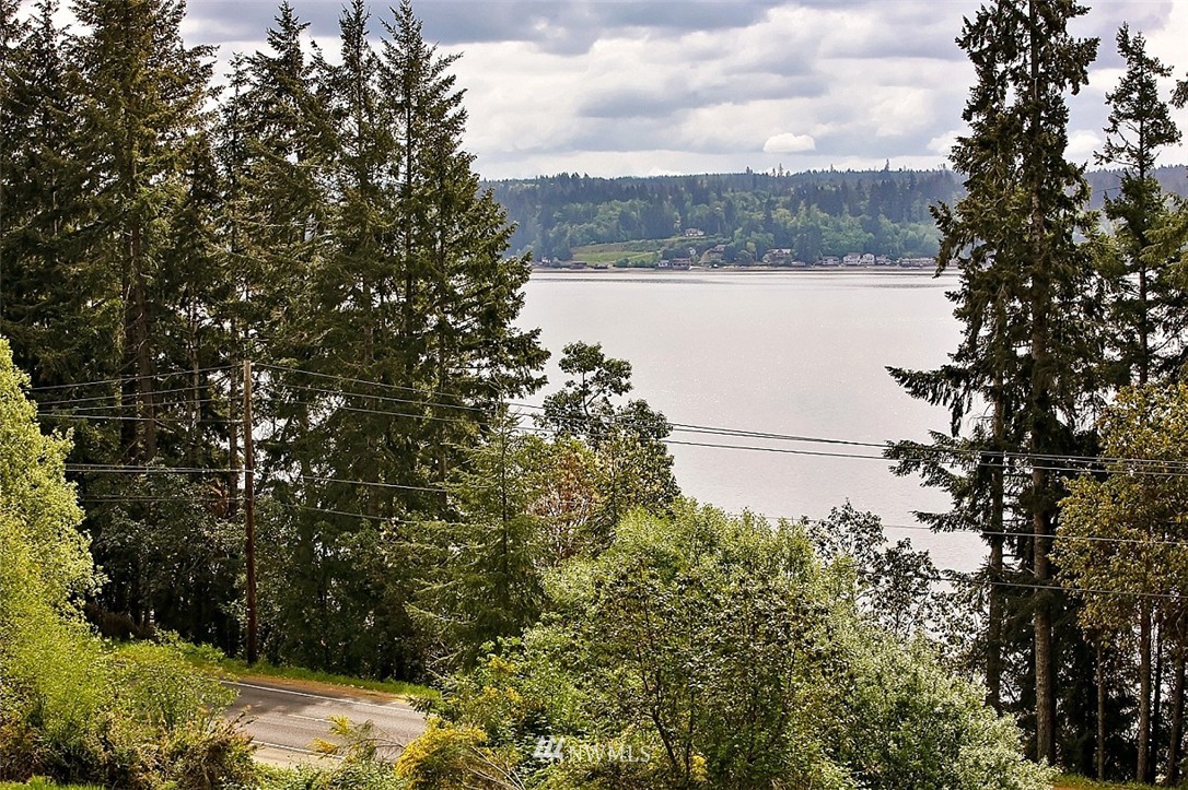 5720 Northeast North Shore Road Belfair, WA 98528 - Photo 6 of 14 Gallery Image 6