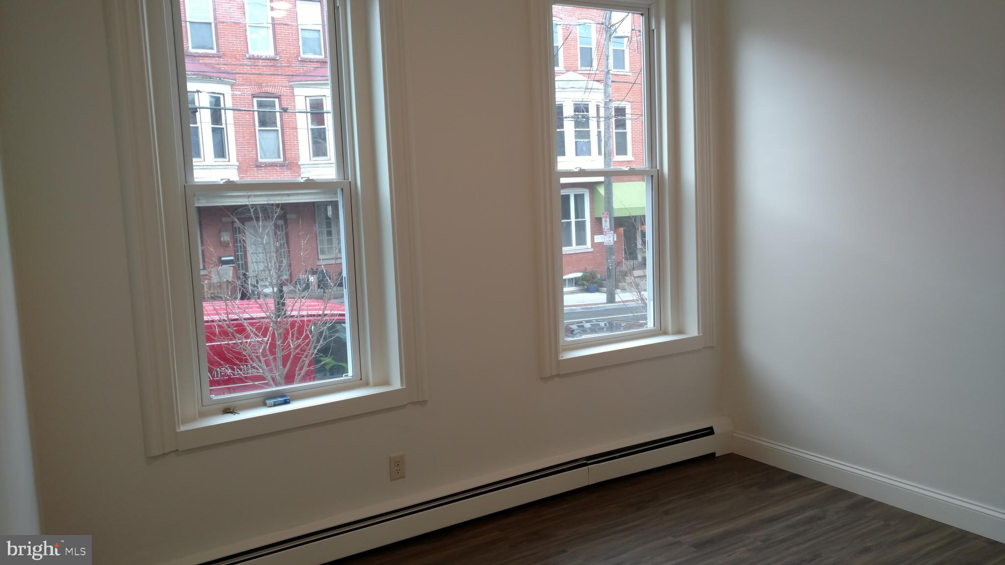 13 East Walnut Street Lancaster, PA 17602 - Photo 4 of 17