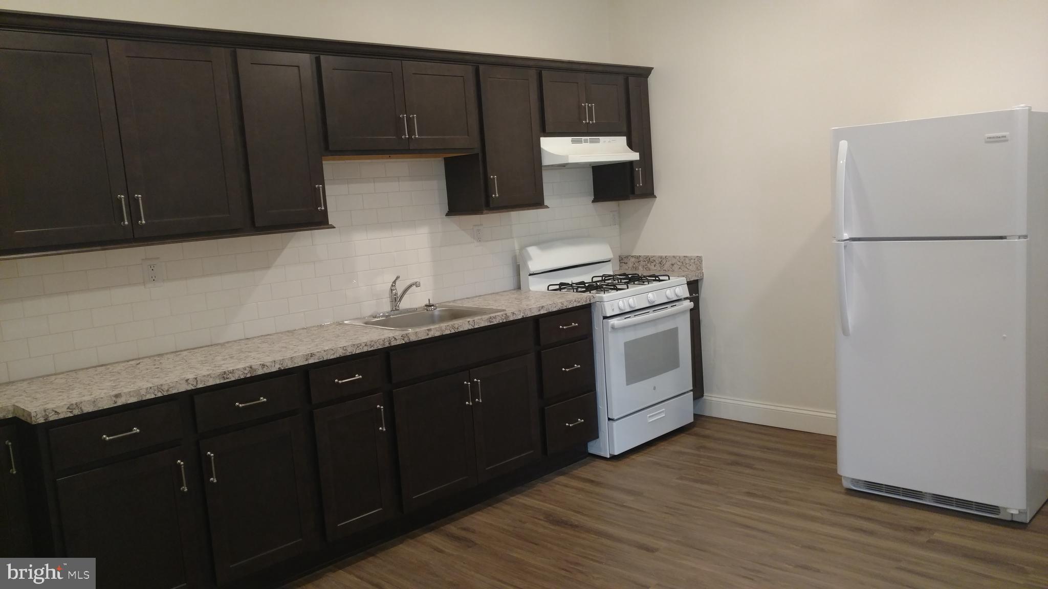 13 East Walnut Street Lancaster, PA 17602 - Photo 7 of 17