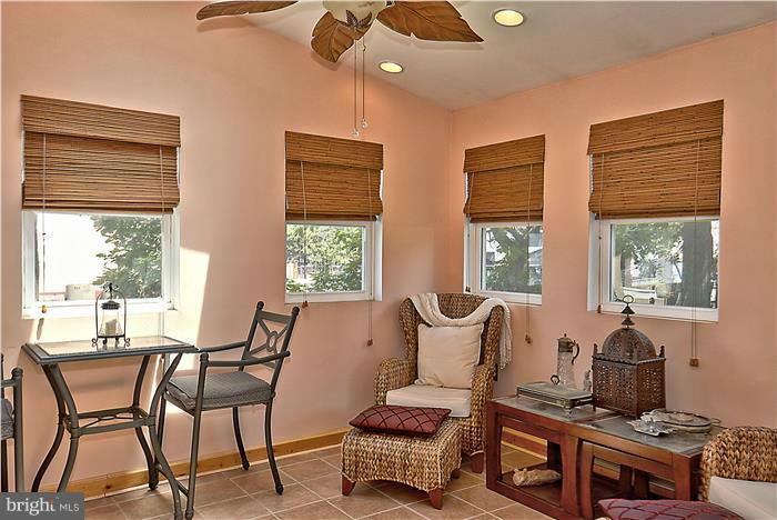 6213 Seabrook Road Lanham, MD 20706 - Photo 13 of 23 Family Room