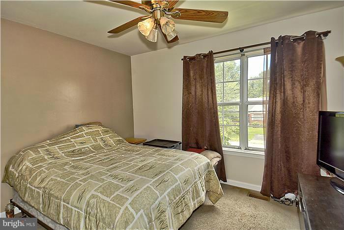 6213 Seabrook Road Lanham, MD 20706 - Photo 16 of 23 Bedroom