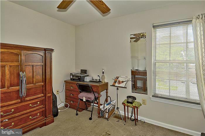 6213 Seabrook Road Lanham, MD 20706 - Photo 17 of 23 Bedroom