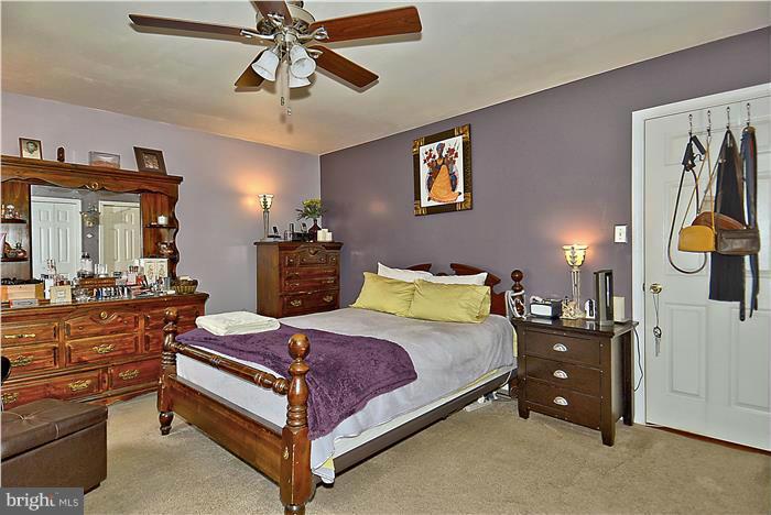 6213 Seabrook Road Lanham, MD 20706 - Photo 19 of 23 Bedroom (Master)