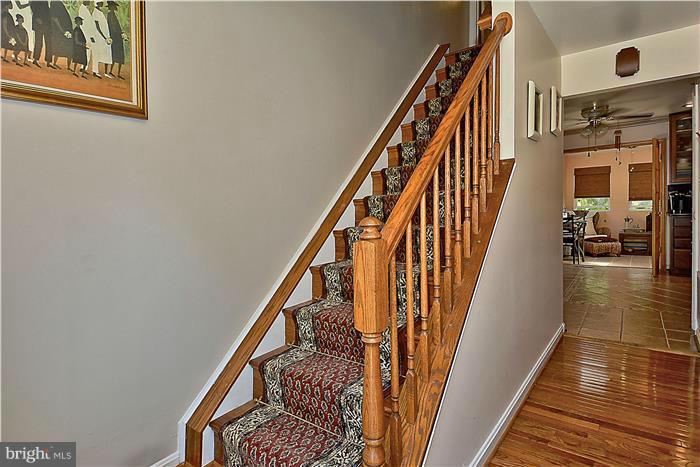 6213 Seabrook Road Lanham, MD 20706 - Photo 4 of 23 Interior (General)