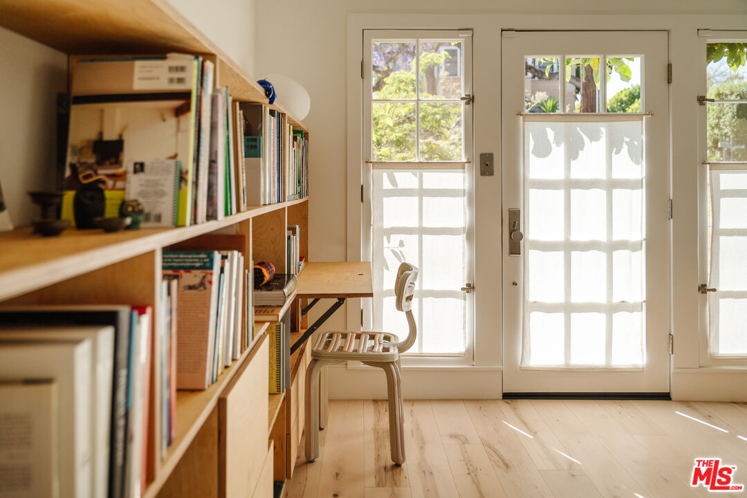 1097 West Kensington Road Los Angeles, CA 90026 - Photo 17 of 49