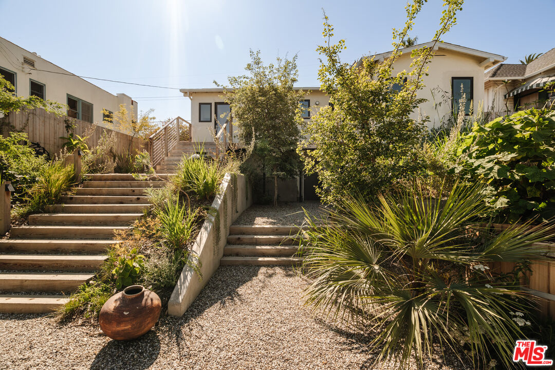 1097 West Kensington Road Los Angeles, CA 90026 - Photo 31 of 49