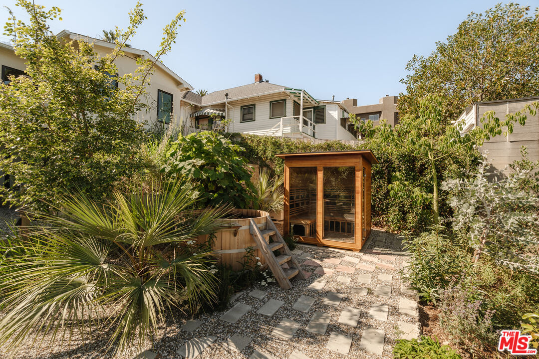 1097 West Kensington Road Los Angeles, CA 90026 - Photo 32 of 49