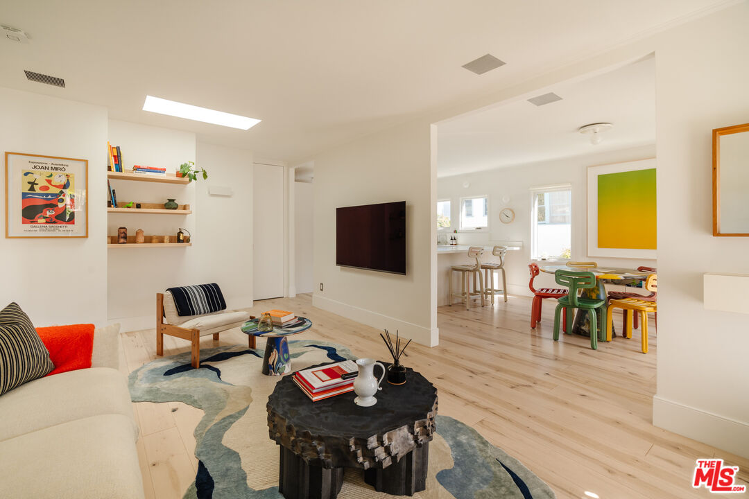 1097 West Kensington Road Los Angeles, CA 90026 - Photo 5 of 49