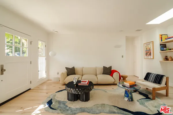 $10,000 | 1097 West Kensington Road, Los Angeles, CA 90026